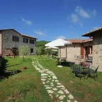 Passignano Near Trasimeno بيت للعطل